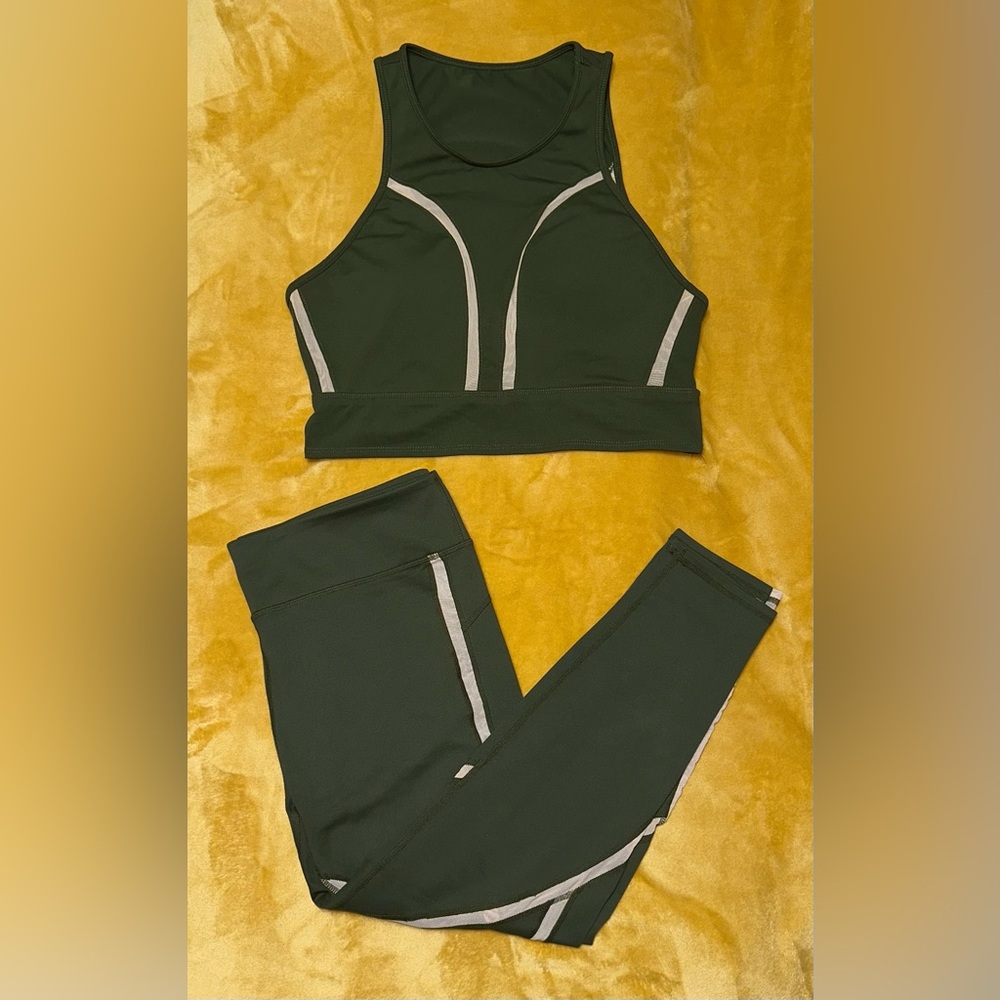 Fabletics Sports Bra and Leggings Set Green with Tan Mesh Detailing